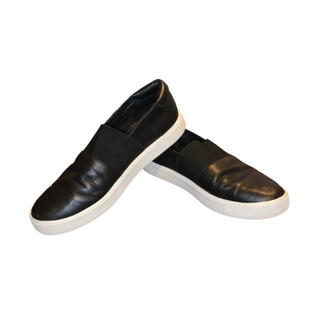 VINCE Corbin Shoes Women SIZE 7.5 but fits like 8 Black Leather Slip On Loafers